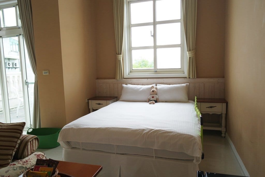 【住宿分享】宜蘭羅東民宿,蝶舞境安溜滑梯親子民宿,小朋友的夢幻天堂,超美的鄉村城堡風格