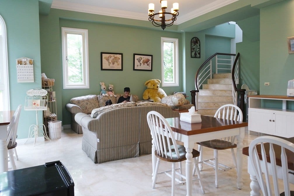 【住宿分享】宜蘭羅東民宿,蝶舞境安溜滑梯親子民宿,小朋友的夢幻天堂,超美的鄉村城堡風格