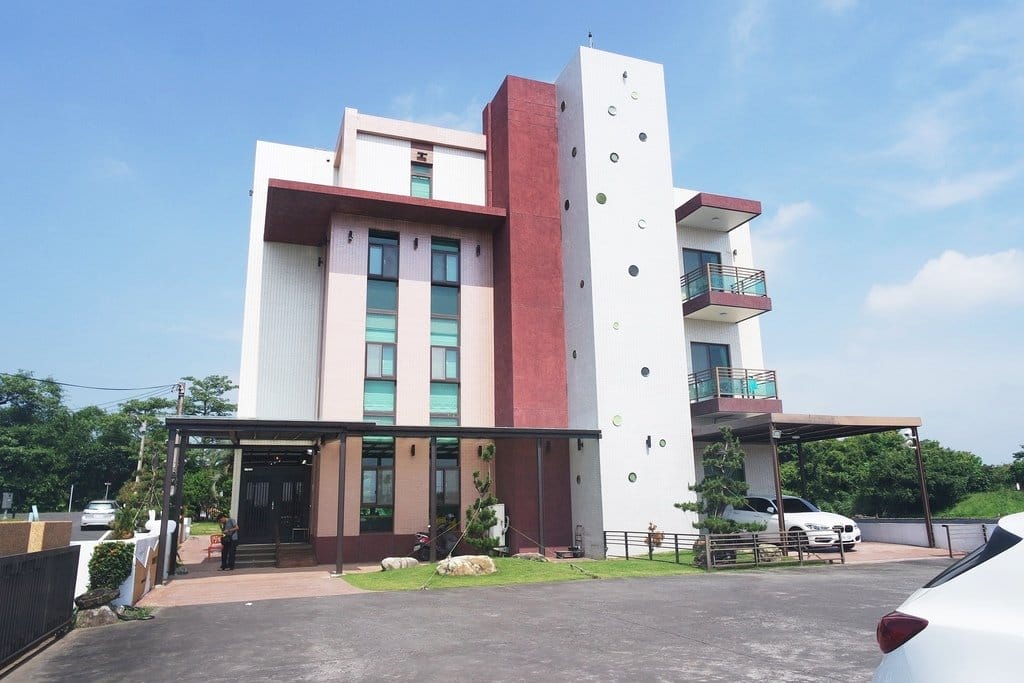 【住宿分享】宜蘭五結住宿推薦,近宜蘭傳藝中心,璞邸傳藝親子渡假民宿,戶外景觀親子戲水池 - 第3張圖 【住宿分享】宜蘭五結住宿推薦,近宜蘭傳藝中心,璞邸傳藝親子渡假民宿,戶外景觀親子戲水池