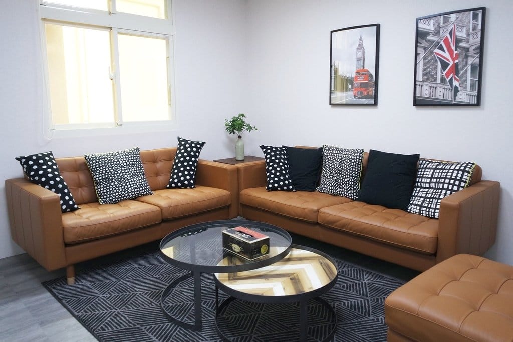 【生活資訊】新竹近交流道,富甲國際商務中心,新竹最具規模的商務中心/營業登記/微型辦公室/雙語秘書