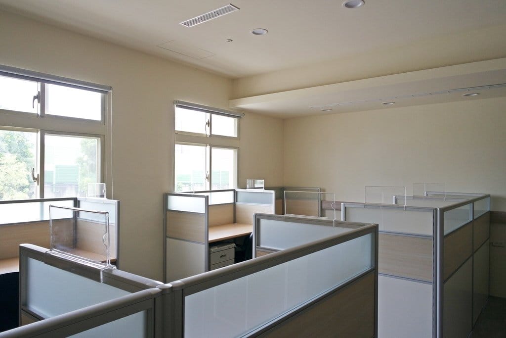 【生活資訊】新竹近交流道,富甲國際商務中心,新竹最具規模的商務中心/營業登記/微型辦公室/雙語秘書