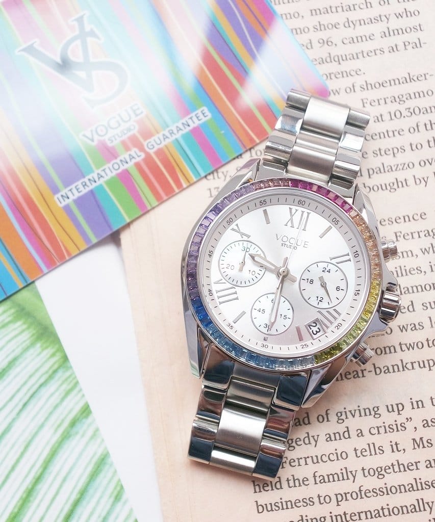 【穿搭購物】2019 VOGUE STUDIO 晶彩璀璨系列女錶,白貝殼三眼,打造最閃耀的妳,情人節禮物推薦