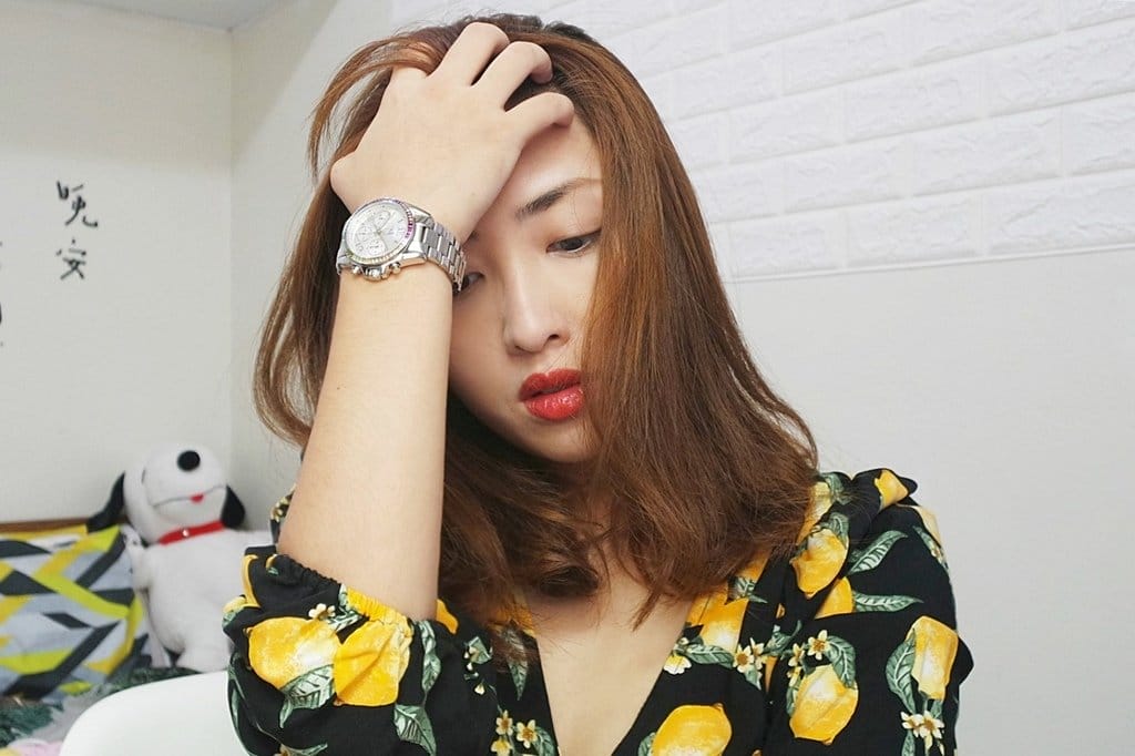 【穿搭購物】2019 VOGUE STUDIO 晶彩璀璨系列女錶,白貝殼三眼,打造最閃耀的妳,情人節禮物推薦