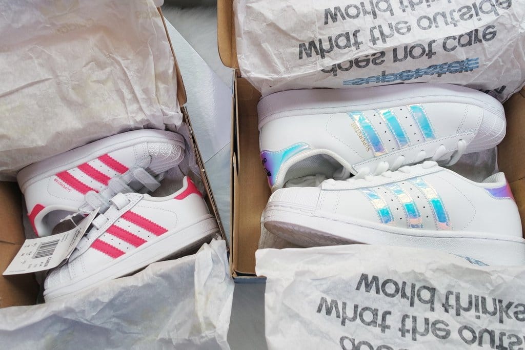 【團購推薦】TONGMENG shoes,甜蜜媽咪與小布丁的 adidas SUPERSTAR 親子鞋穿搭分享