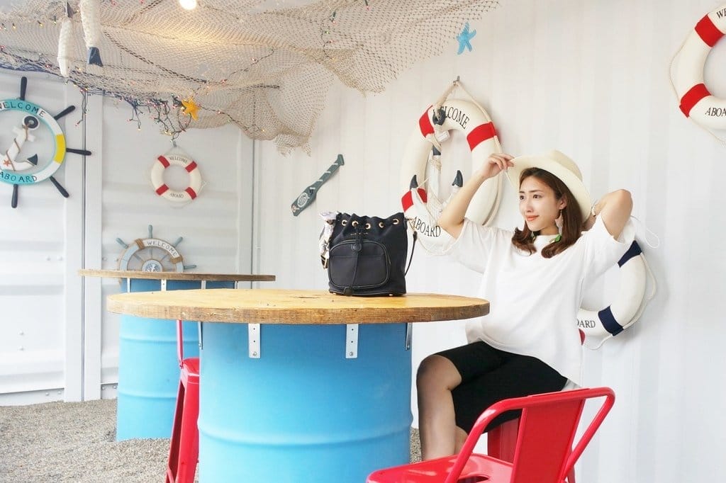 【美妝保養】開箱 UNT魔幻水指彩,秋冬柔霧新色推薦,一撕即卸,隨時變換指尖 新色,10大無添加保證