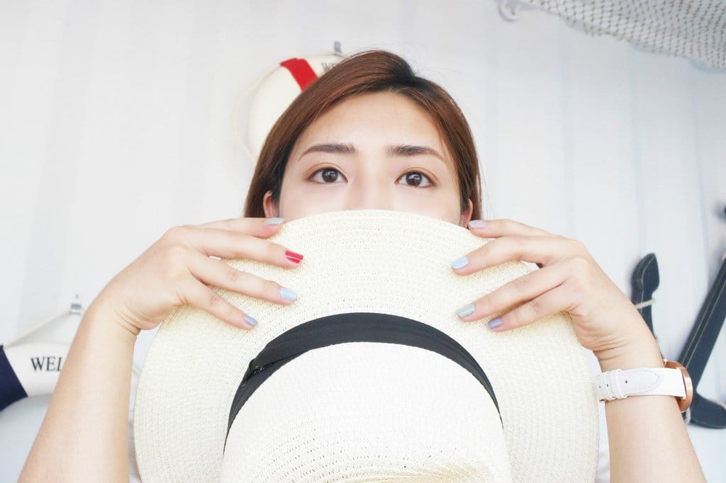 【美妝保養】開箱 UNT魔幻水指彩,秋冬柔霧新色推薦,一撕即卸,隨時變換指尖 新色,10大無添加保證