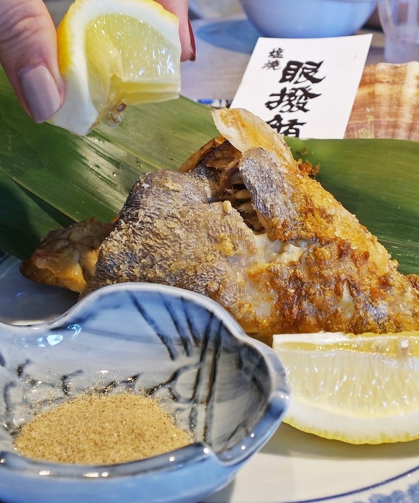 【好食分享】新竹必吃推薦,山上走走日式無菜單海鮮鍋物,活體龍蝦、馬糞海膽、A5和牛、松露龍蝦雜炊粥、金箔冰淇淋