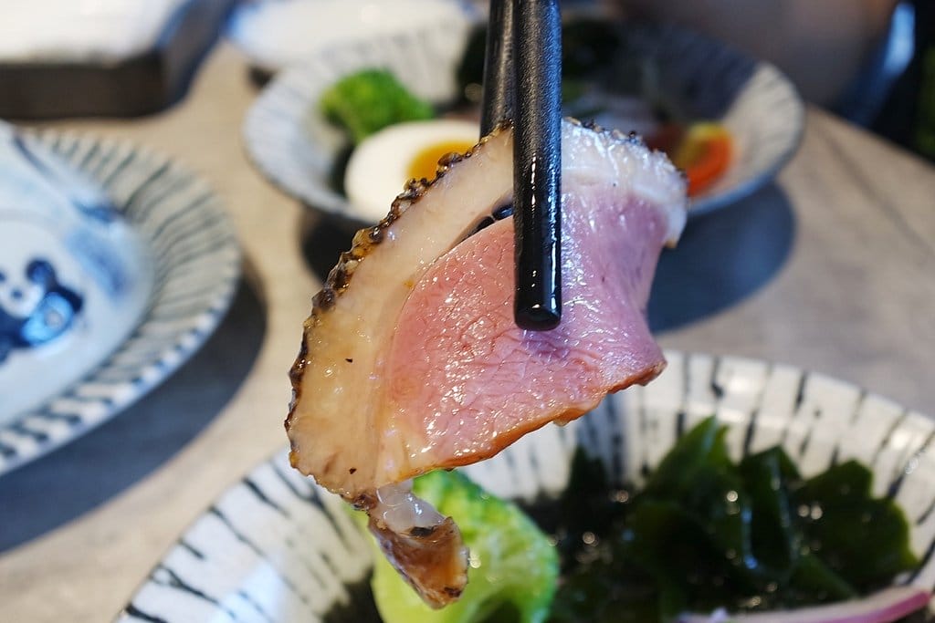 【好食分享】新竹必吃推薦,山上走走日式無菜單海鮮鍋物,活體龍蝦、馬糞海膽、A5和牛、松露龍蝦雜炊粥、金箔冰淇淋