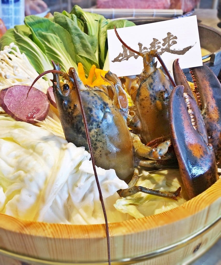 【好食分享】新竹必吃推薦,山上走走日式無菜單海鮮鍋物,活體龍蝦、馬糞海膽、A5和牛、松露龍蝦雜炊粥、金箔冰淇淋