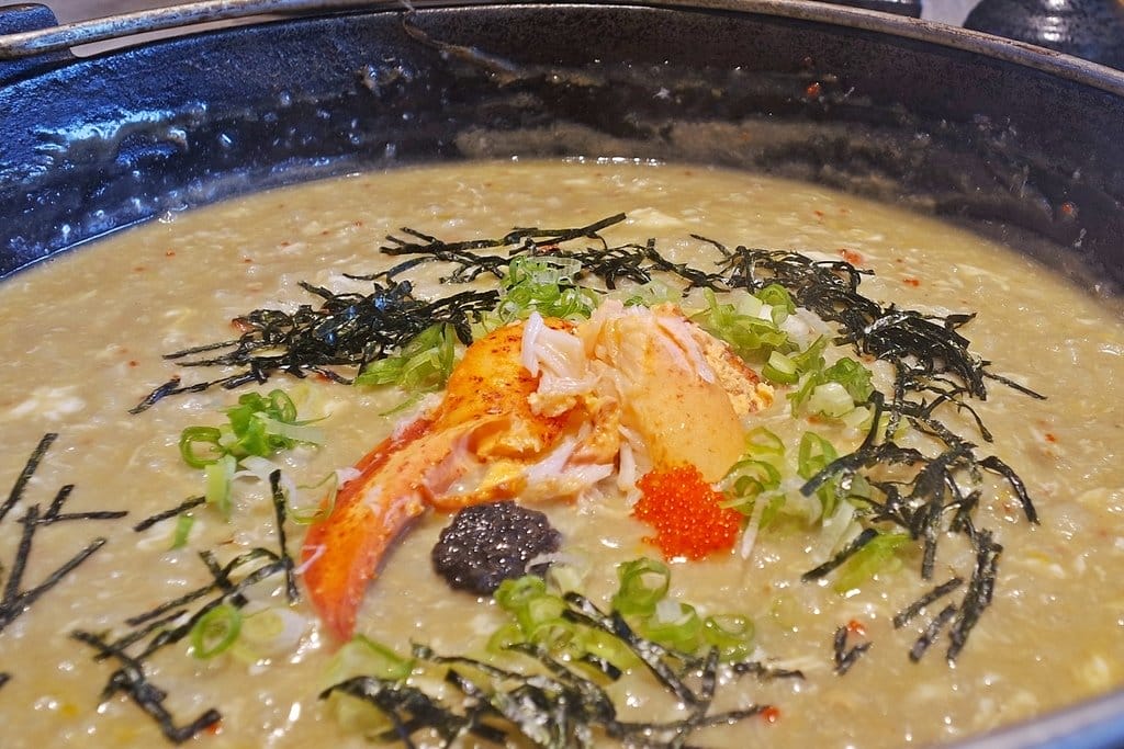 【好食分享】新竹必吃推薦,山上走走日式無菜單海鮮鍋物,活體龍蝦、馬糞海膽、A5和牛、松露龍蝦雜炊粥、金箔冰淇淋