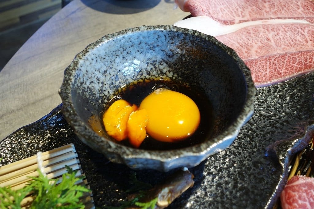 【好食分享】新竹必吃推薦,山上走走日式無菜單海鮮鍋物,活體龍蝦、馬糞海膽、A5和牛、松露龍蝦雜炊粥、金箔冰淇淋