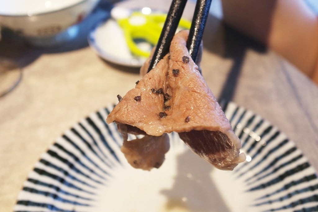 【好食分享】新竹必吃推薦,山上走走日式無菜單海鮮鍋物,活體龍蝦、馬糞海膽、A5和牛、松露龍蝦雜炊粥、金箔冰淇淋