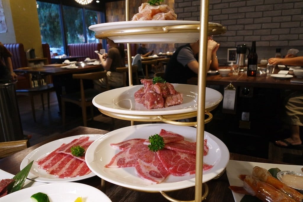 【好食分享】新竹竹北燒肉美食推薦,尼庫燒肉美食饗宴,雙人套餐A5和牛,公司聚餐、約會好去處