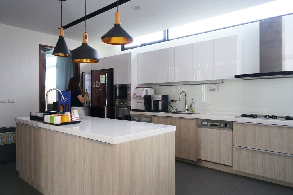 【旅遊分享】跟朋友一起去宜蘭小旅行,宜蘭冬山,悠悅光新樂館親子民宿,近梅花湖,包棟有溜滑梯、游泳池等