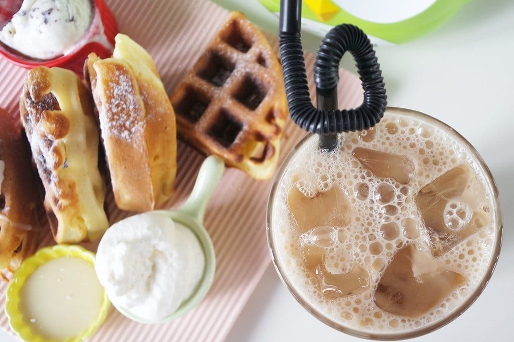 【好食分享】宜蘭玻璃咖啡屋早午餐,話家庭院,新鮮果汁,餐點現點現做,咖啡、下午茶、甜點