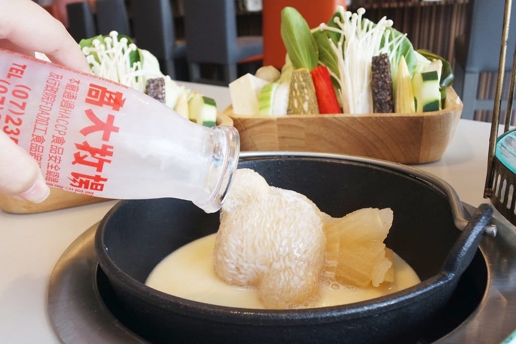 【好食分享】新竹竹北,同樂食鍋,公司聚餐推薦,超可愛的熊熊牛奶鍋vs霸氣龍蝦套餐,你吃過了嗎? - 第20張圖 【好食分享】新竹竹北,同樂食鍋,公司聚餐推薦,超可愛的熊熊牛奶鍋vs霸氣龍蝦套餐,你吃過了嗎?