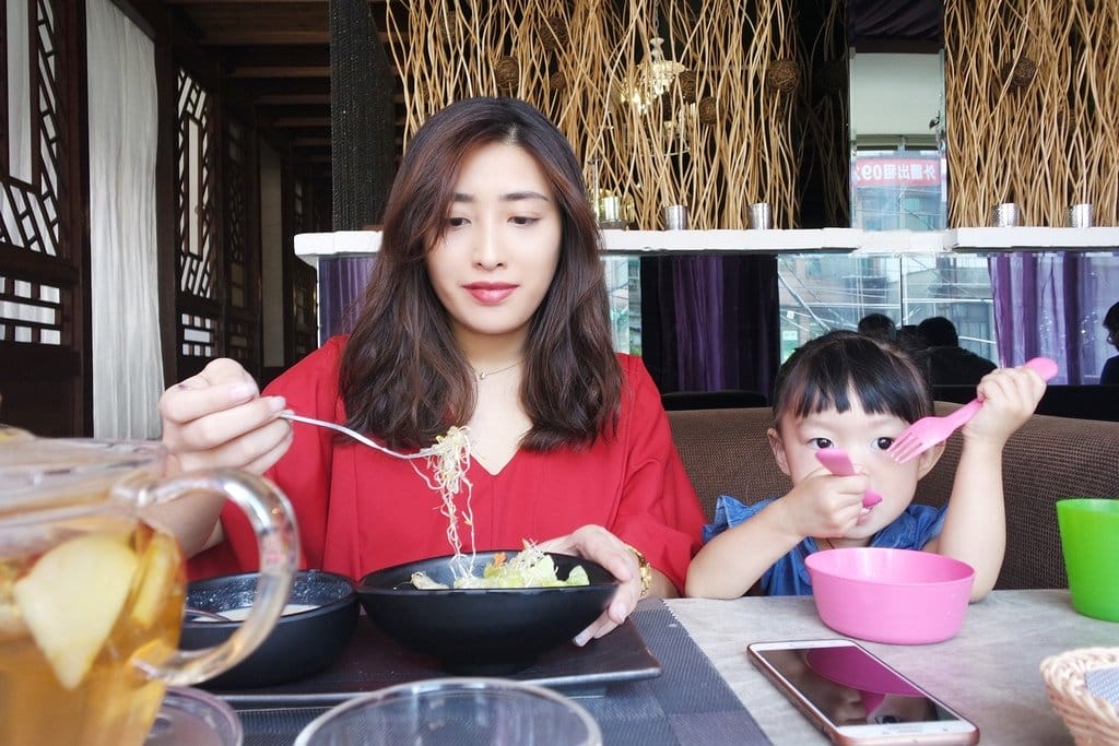【好食分享】中壢古月新城複合式餐廳推薦,包廂座位,親子友善,火鍋,義大利麵,炸物,鬆餅下午茶 - 第20張圖 【好食分享】中壢古月新城複合式餐廳推薦,包廂座位,親子友善,火鍋,義大利麵,炸物,鬆餅下午茶