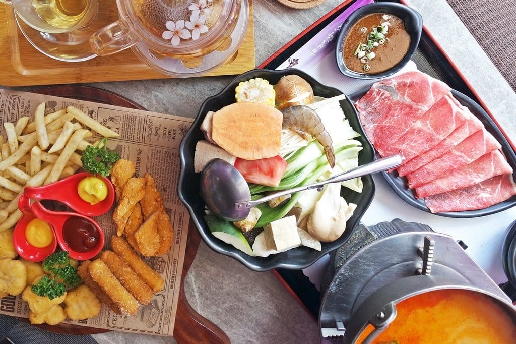 【好食分享】中壢古月新城複合式餐廳推薦,包廂座位,親子友善,火鍋,義大利麵,炸物,鬆餅下午茶 - 第15張圖 【好食分享】中壢古月新城複合式餐廳推薦,包廂座位,親子友善,火鍋,義大利麵,炸物,鬆餅下午茶