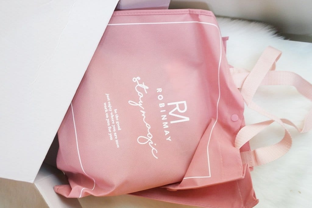 【流行穿搭】秋冬到了,購物車裡絕對不能少的一款新包,超百搭 ROBINMAY 尼龍菱格水桶後背包 - 第2張圖 【流行穿搭】秋冬到了,購物車裡絕對不能少的一款新包,超百搭 ROBINMAY 尼龍菱格水桶後背包