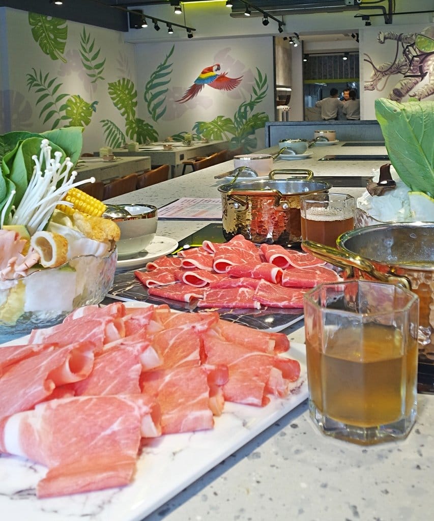 【好食分享】新竹全新開幕小火鍋推薦,湯頭濃郁松露雞湯鍋底,鍋工館火鍋專門店,文內附菜單 - 第17張圖 【好食分享】新竹全新開幕小火鍋推薦,湯頭濃郁松露雞湯鍋底,鍋工館火鍋專門店,文內附菜單