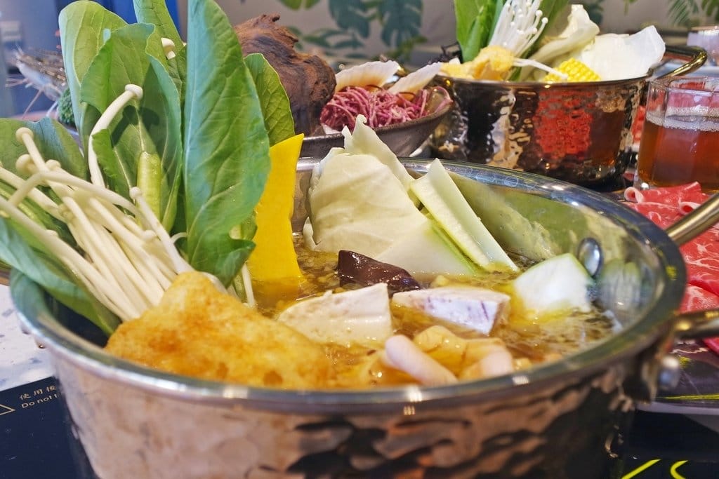 【好食分享】新竹全新開幕小火鍋推薦,湯頭濃郁松露雞湯鍋底,鍋工館火鍋專門店,文內附菜單 - 第23張圖 【好食分享】新竹全新開幕小火鍋推薦,湯頭濃郁松露雞湯鍋底,鍋工館火鍋專門店,文內附菜單