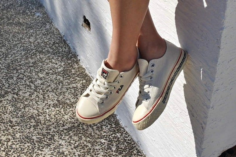 【開團活動】FILA ‧ 秋意 Style,FITNESS OG 經典質感白色休閒鞋,CENTER COURT S 復古丹寧風帆布休閒鞋