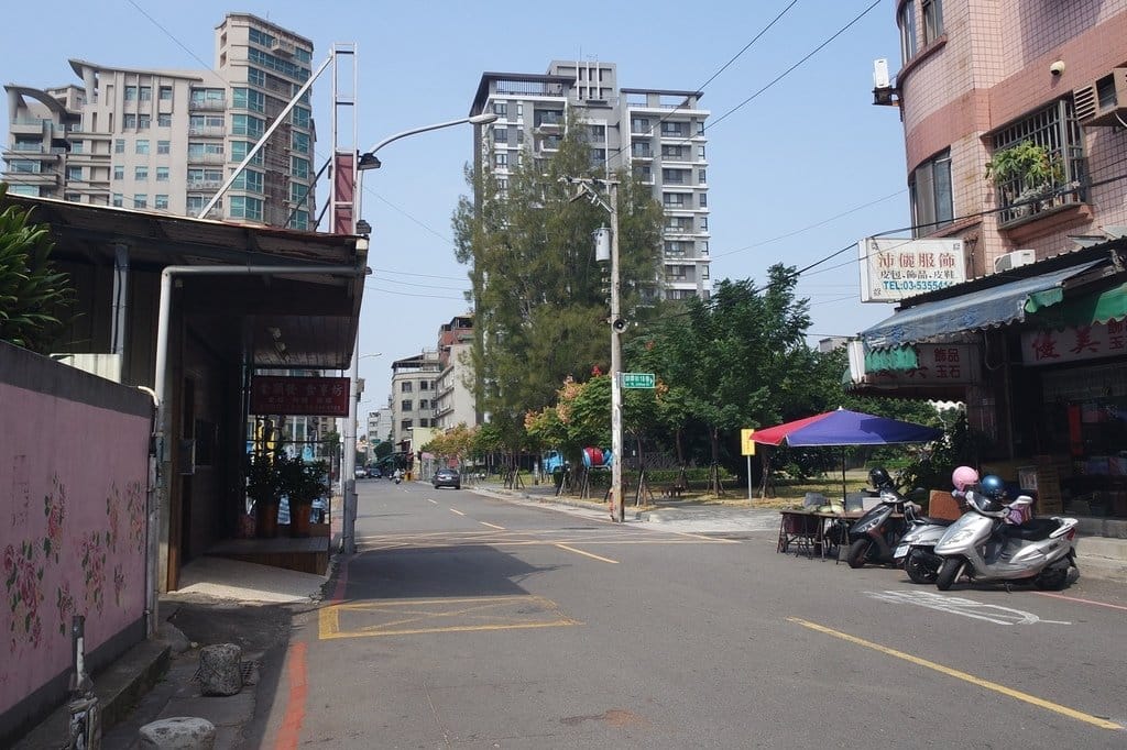 【好食分享】新竹全新開幕小火鍋推薦,湯頭濃郁松露雞湯鍋底,鍋工館火鍋專門店,文內附菜單 - 第4張圖 【好食分享】新竹全新開幕小火鍋推薦,湯頭濃郁松露雞湯鍋底,鍋工館火鍋專門店,文內附菜單