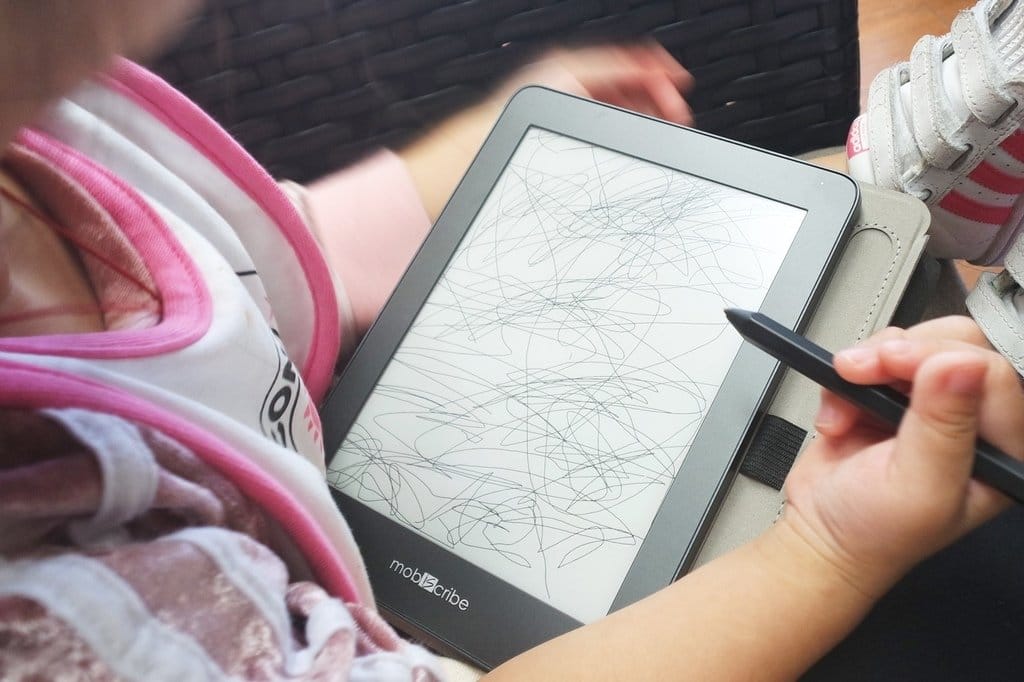 【生活資訊】行事曆隨身攜帶,Mobiscribe電子筆記本/閱讀器,護眼環保電子紙,讓孩子畫畫無極限