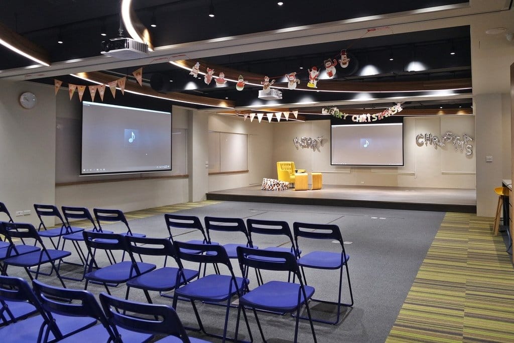 【育兒親子】親子天下活動參與體驗,英文童謠聖誕派對,歡樂唱跳/聖誕手作遊戲/茶點餐敘享用