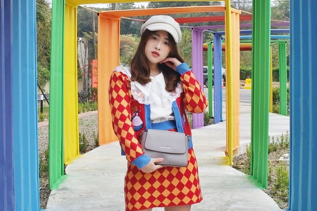 【景觀餐廳】新竹峨眉鄉,車聚私藏景點,貨櫃89咖啡廳,網美最愛,超好拍的彩虹走廊妳get了嗎?(附菜單)