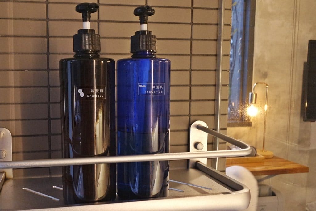 【住宿推薦】新北九份山經 Jiufen The Ore Inn ,細雨濛濛浪漫海景四人房,輕鬆慢遊九份老街