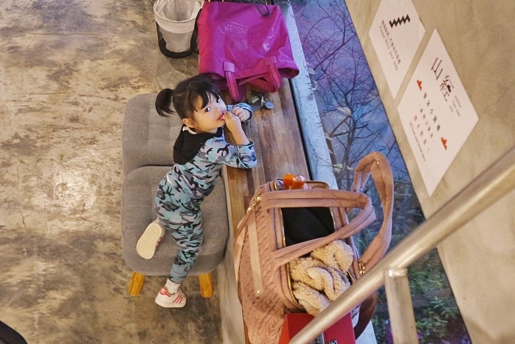 【住宿推薦】新北九份山經 Jiufen The Ore Inn ,細雨濛濛浪漫海景四人房,輕鬆慢遊九份老街