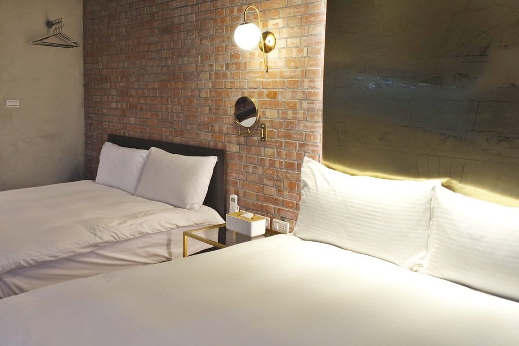 【住宿推薦】新北九份山經 Jiufen The Ore Inn ,細雨濛濛浪漫海景四人房,輕鬆慢遊九份老街