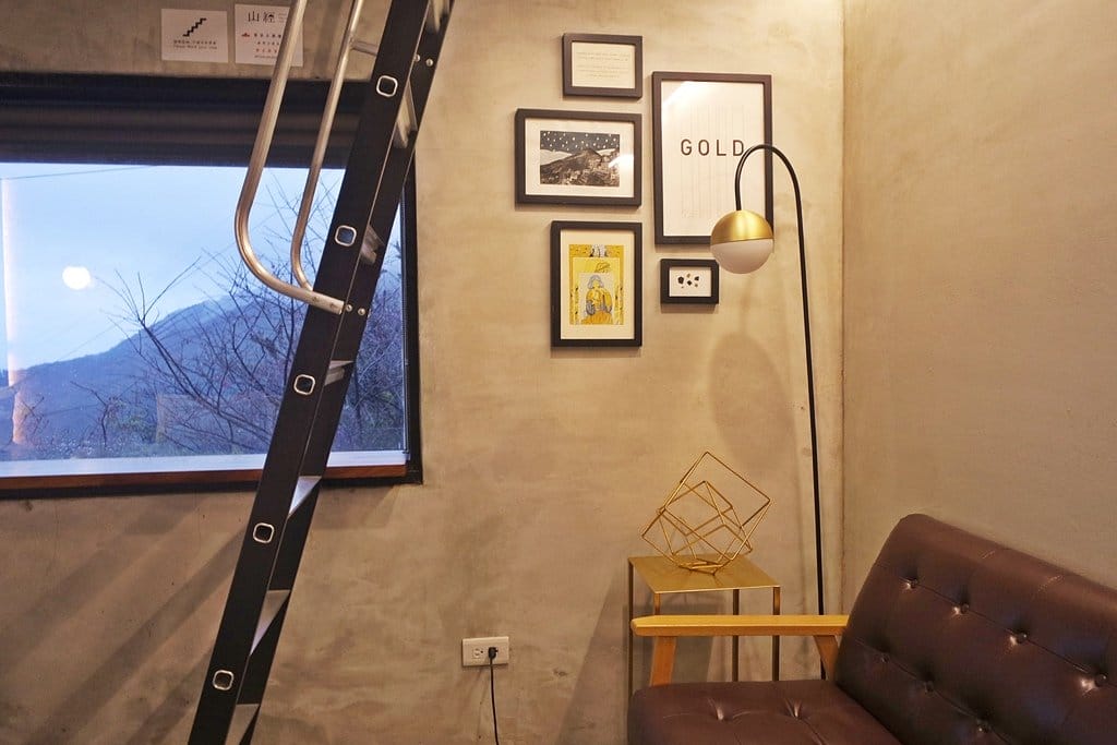 【住宿推薦】新北九份山經 Jiufen The Ore Inn ,細雨濛濛浪漫海景四人房,輕鬆慢遊九份老街