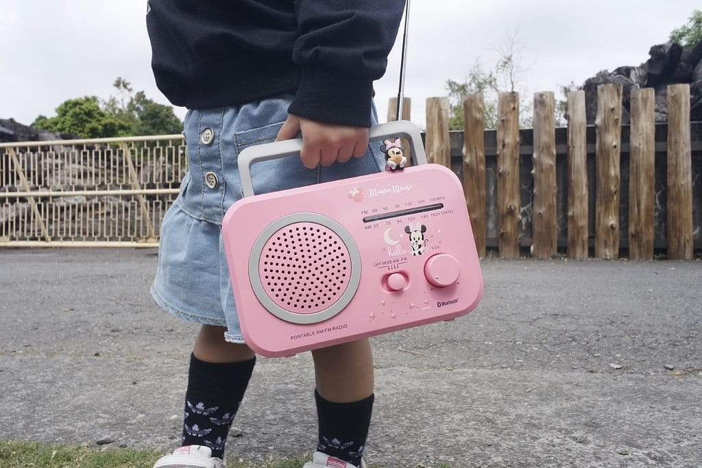 【生活推薦】開箱超可愛的DeltaPro,Disney復古藍芽音響,滿足女孩的夢幻小物,米奇、米尼妳GET了嗎?