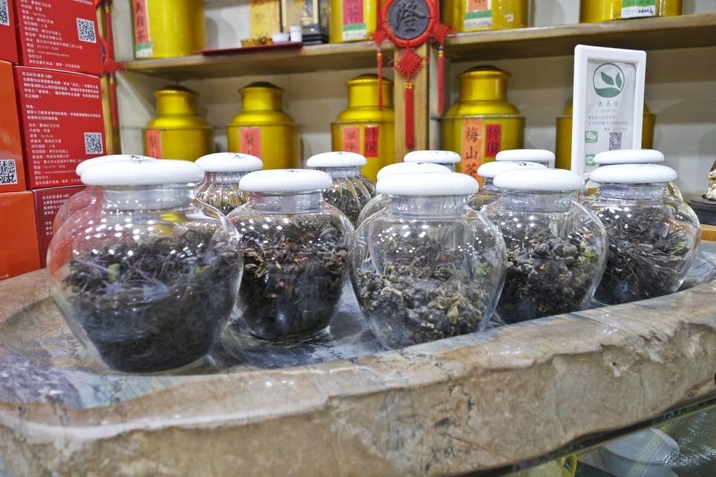 【伴手禮推薦】台北茶葉行,茶葉控的最愛,台北大安區在地知名老店,雋美佳茶葉行,現場客製化服務,禮盒首選
