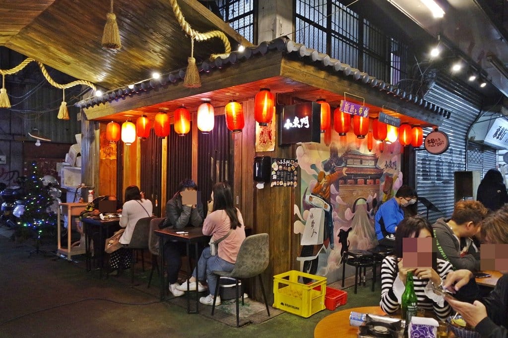 【好食分享】新竹東門市場,你不能不知道的熱門晚餐新選擇,聚餐推薦,小東門-蒸烤鮮飯食(附菜單)