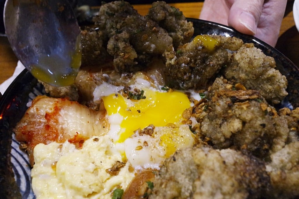 【好食分享】新竹東門市場,你不能不知道的熱門晚餐新選擇,聚餐推薦,小東門-蒸烤鮮飯食(附菜單)