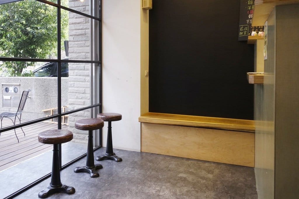 【好食分享】竹北下午茶推薦,黑瓦鬆餅(HEYWOW) 自製鬆餅、內餡,每一口都吃的到幸福滋味