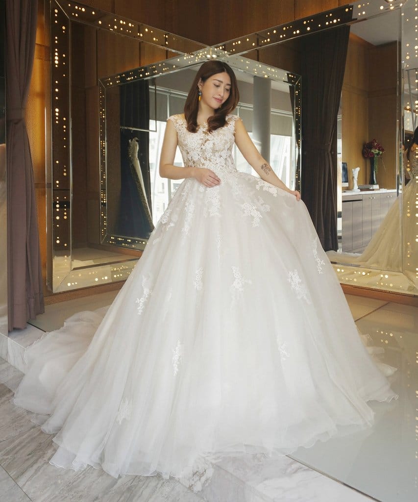 【台中婚紗推薦】女孩想要的浪漫這裡都有,打造夢幻婚禮,茱莉亞精品婚紗,設計師精品婚紗,婚紗試穿