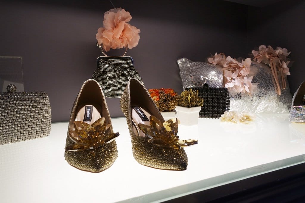 【台中婚紗推薦】女孩想要的浪漫這裡都有,打造夢幻婚禮,茱莉亞精品婚紗,設計師精品婚紗,婚紗試穿