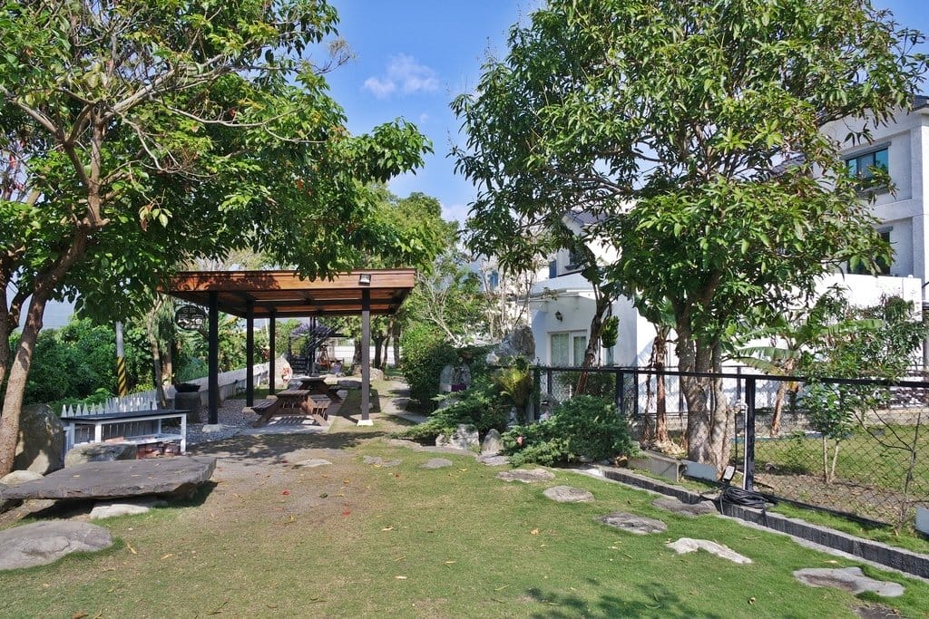 【住宿分享】國內旅遊,花蓮古拉民宿包棟,家庭親子旅遊住宿推薦,庭院烤肉、歡唱ktv、田園腳踏車