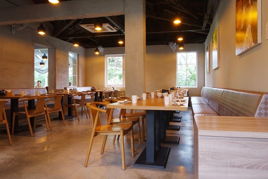 【好食分享】陽明山美軍宿舍餐廳推薦,康迎鼎中餐廳,超狂小籠包一定要來吃看看,附設停車場