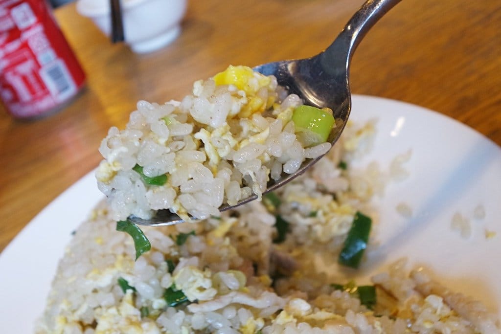 【好食分享】陽明山美軍宿舍餐廳推薦,康迎鼎中餐廳,超狂小籠包一定要來吃看看,附設停車場
