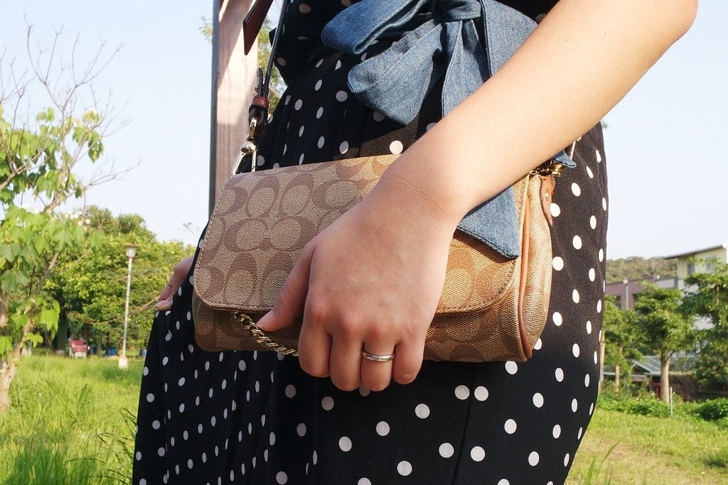 【生活分享】甜蜜七周年紀念,天然鑽石對戒,情人節禮物、求婚告白,Angemiel安婕米,訂婚戒指推薦