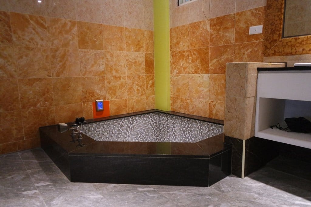 【住宿分享】台中大里,親子住宿推薦,超美全新裝潢,嵩夏汽車旅館,放鬆舒適,附近景點多、交通便利