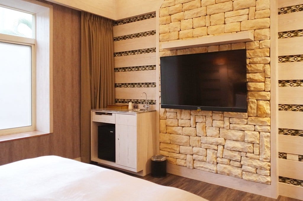 【住宿分享】台中大里,親子住宿推薦,超美全新裝潢,嵩夏汽車旅館,放鬆舒適,附近景點多、交通便利