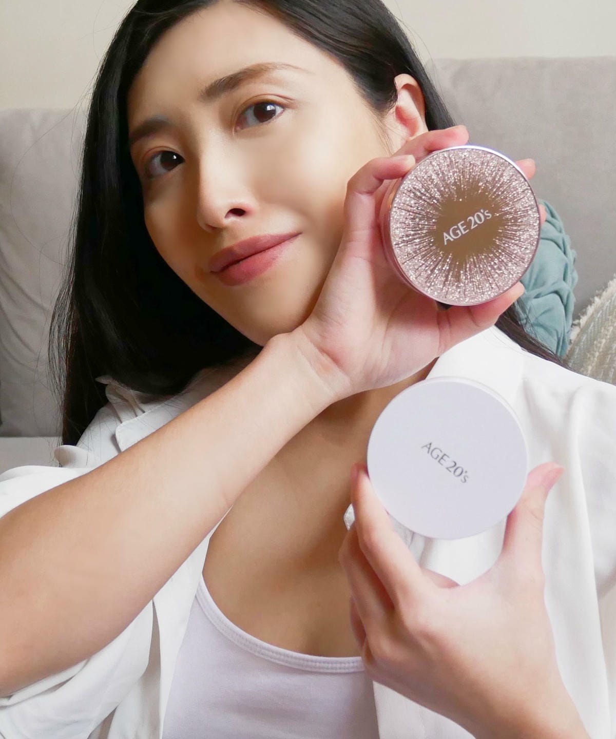 ‘S水潤持妝精華蜜粉