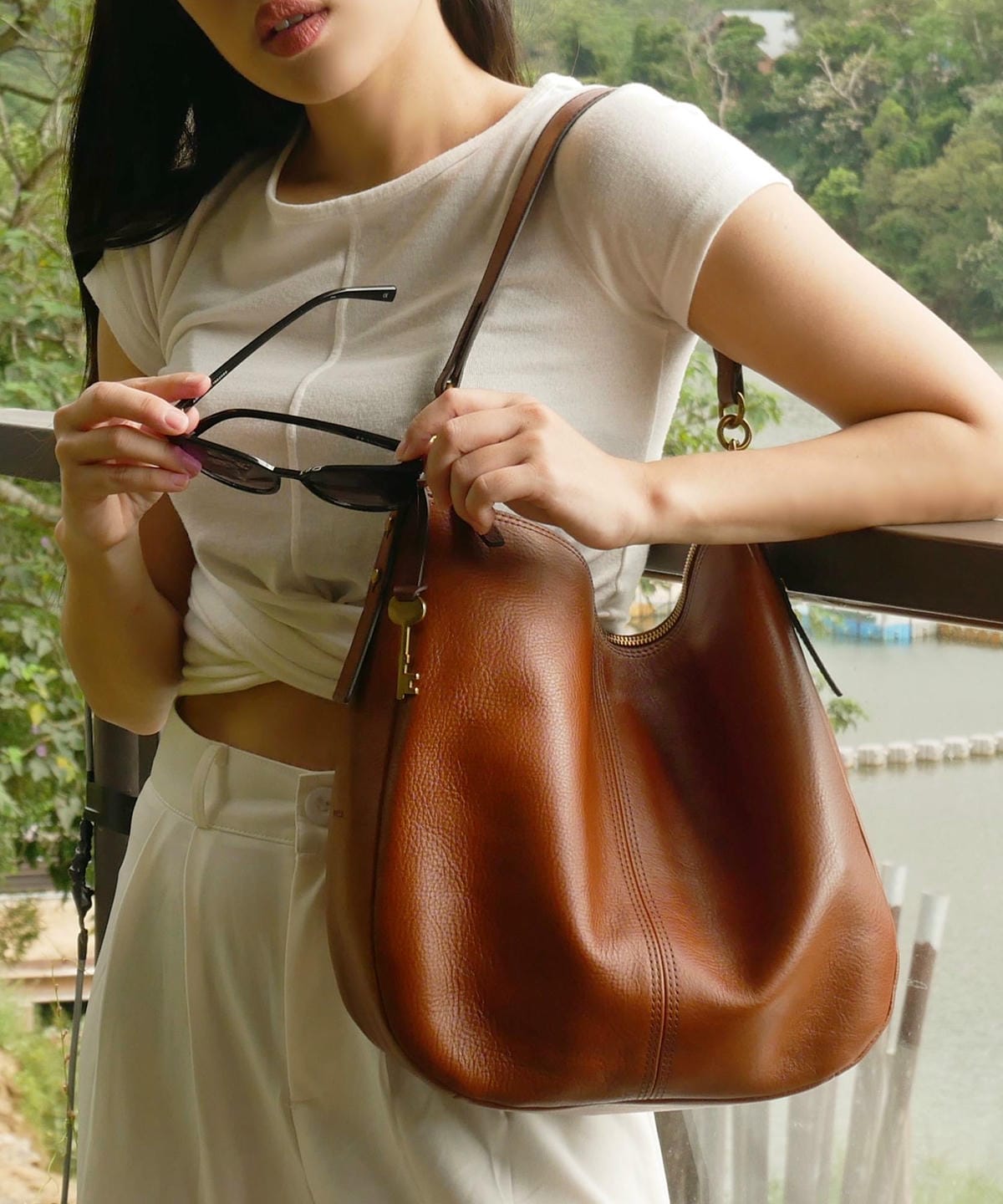 【輕奢購物】FOSSIL GROUP 指定獨家代理商,Dragonfly Select 青霆亞太,FOSSIL Jolie 真皮新月斜背包 - 第12張圖 【輕奢購物】FOSSIL GROUP 指定獨家代理商,Dragonfly Select 青霆亞太,FOSSIL Jolie 真皮新月斜背包