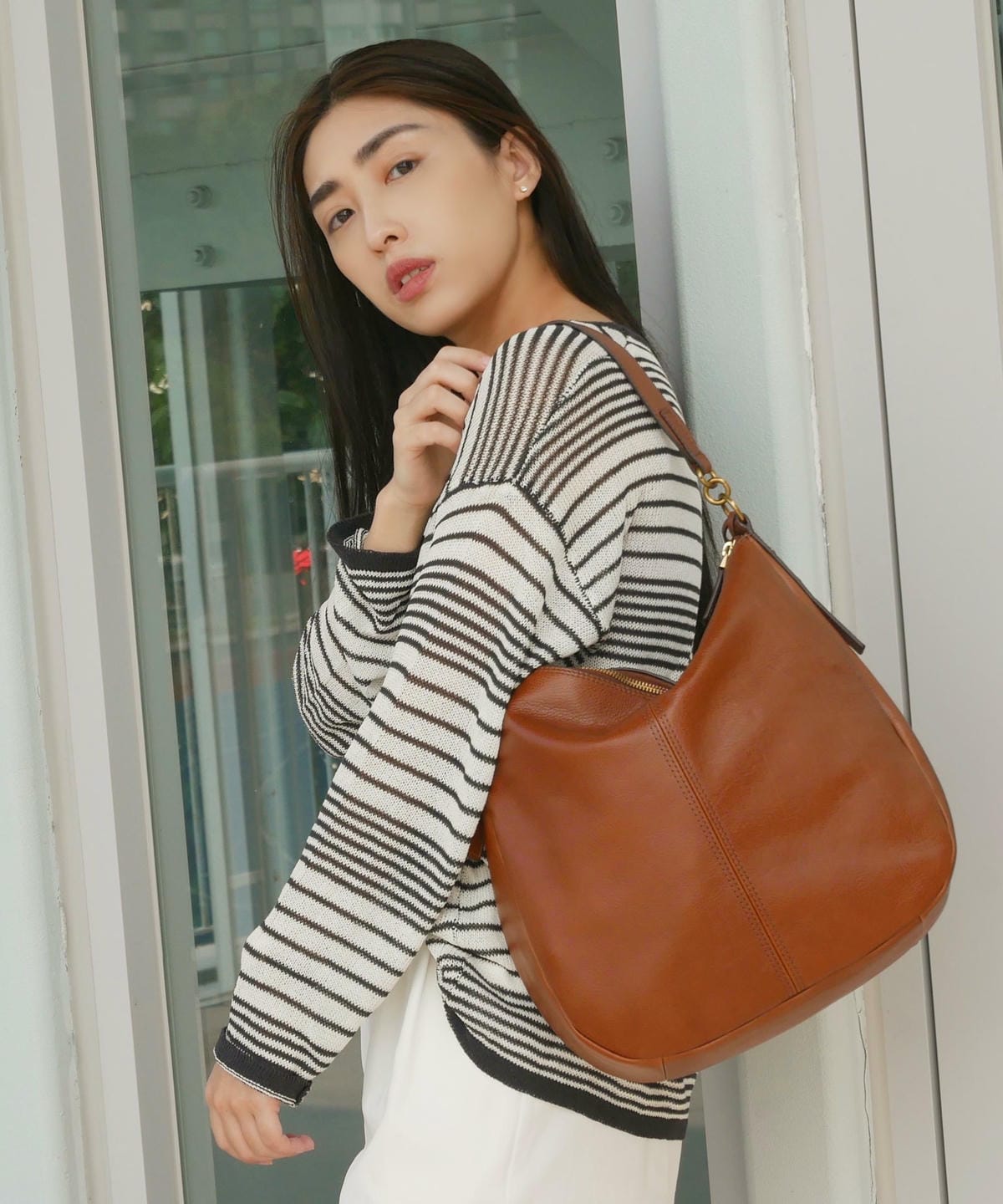 【輕奢購物】FOSSIL GROUP 指定獨家代理商,Dragonfly Select 青霆亞太,FOSSIL Jolie 真皮新月斜背包 - 第5張圖 【輕奢購物】FOSSIL GROUP 指定獨家代理商,Dragonfly Select 青霆亞太,FOSSIL Jolie 真皮新月斜背包